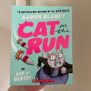 Scholastic - Cat on the Run in Cat of Death! - #1 - MUST BE BUNDLED, MARKED DOWN
